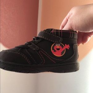 Elmo booties, toddler size 5
